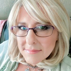 Meet your Posher, Cheryle